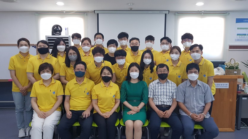 2021년 6월 저시력학생 시기능평가 봉사활동 단체 사진
